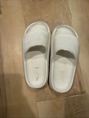 Capelli of New York White Kids Slip-On Sandals